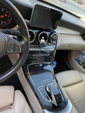 Mercedes-Benz C 220, снимка 10