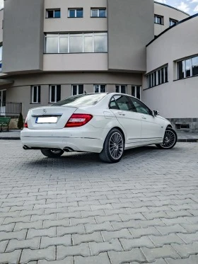     Mercedes-Benz C 350 *   *   * 