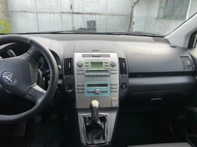 Toyota Corolla verso, снимка 11