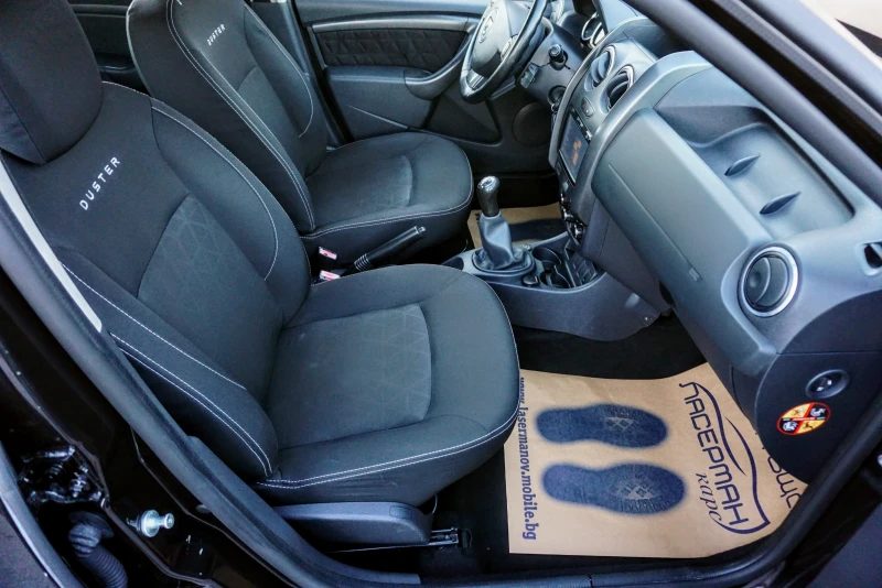 Dacia Duster 1.6I GPL LAUREATE  , снимка 11 - Автомобили и джипове - 45528149