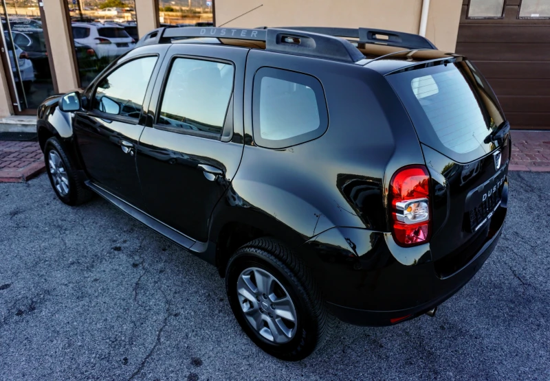 Dacia Duster 1.6I GPL LAUREATE  , снимка 4 - Автомобили и джипове - 45528149