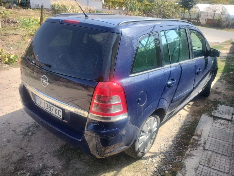 Opel Zafira 1.7, снимка 4 - Автомобили и джипове - 48425208