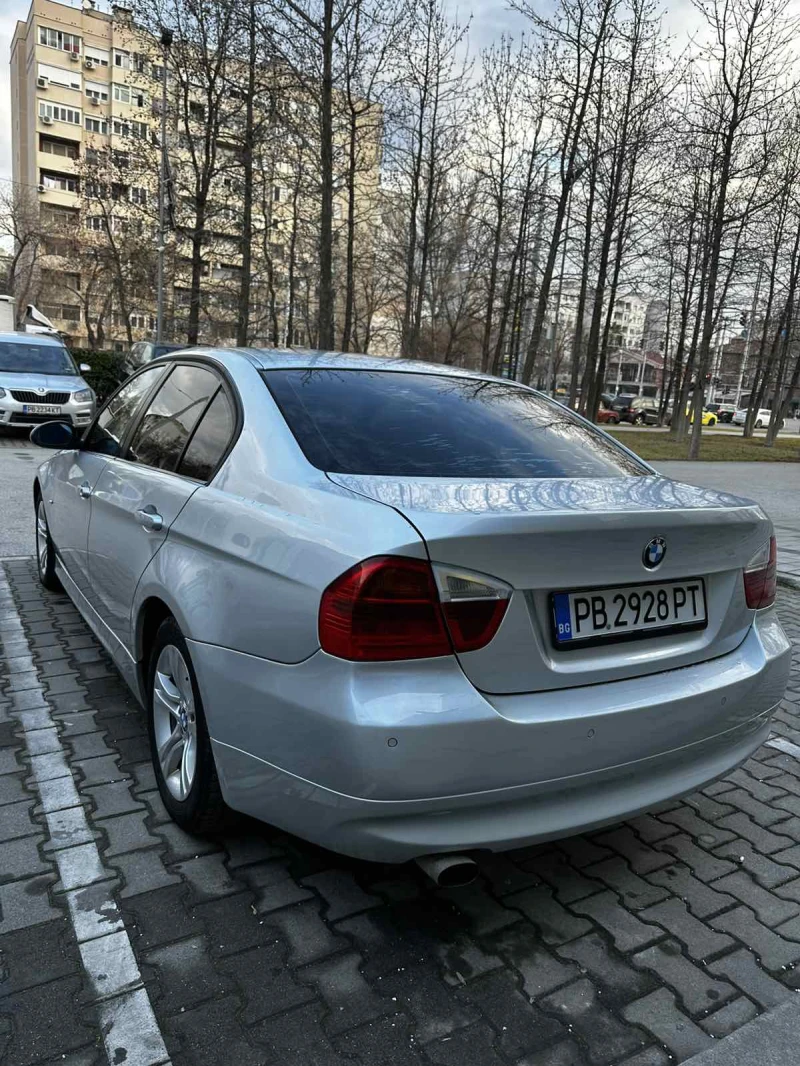 BMW 318 i, снимка 3 - Автомобили и джипове - 48815003