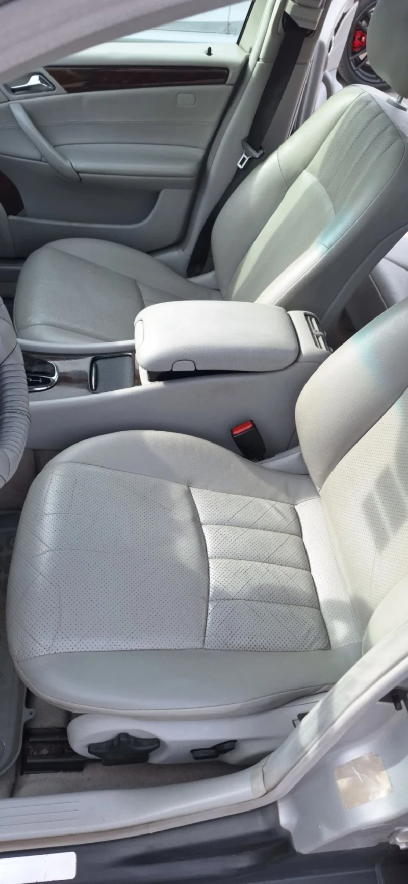 Mercedes-Benz C 200, снимка 12 - Автомобили и джипове - 52263165