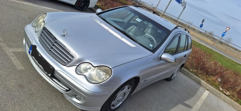Mercedes-Benz C 200, снимка 2 - Автомобили и джипове - 52263165