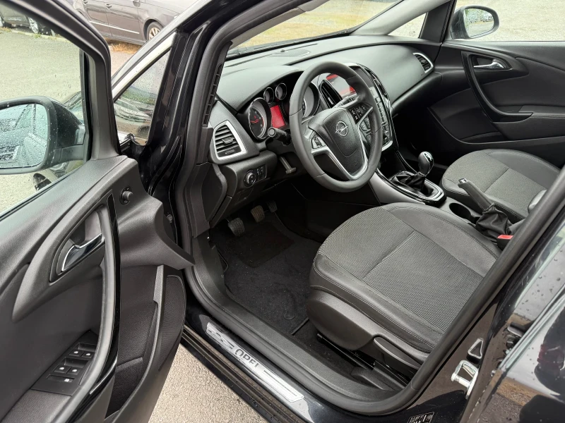 Opel Astra 1.6 CDTI EURO6, снимка 11 - Автомобили и джипове - 50424577