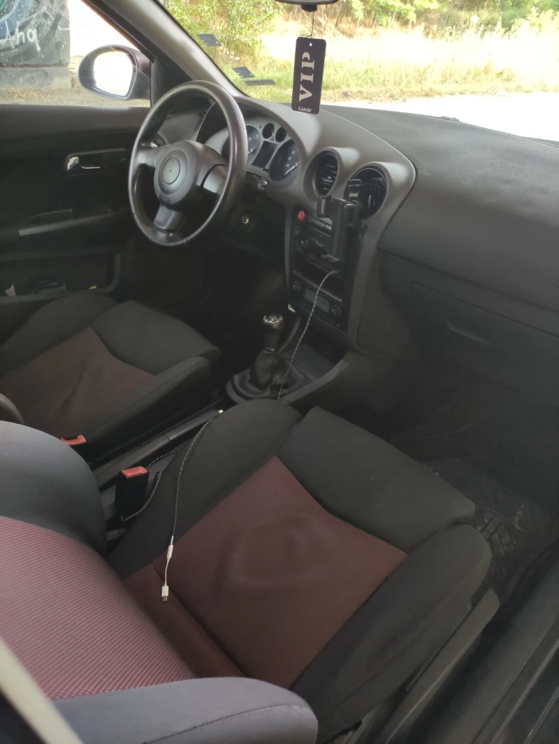 Seat Ibiza, снимка 7 - Автомобили и джипове - 51750350