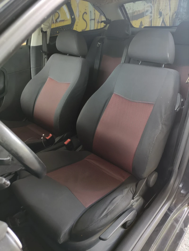 Seat Ibiza, снимка 10 - Автомобили и джипове - 51750350
