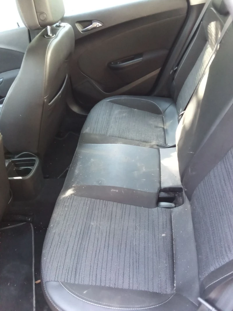 Opel Astra 1, 6, снимка 9 - Автомобили и джипове - 52329456