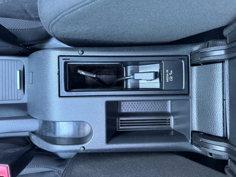 VW Golf VI Variant 2.0 TDI HIGHLINE EURO 5 ТОП състояние, снимка 15 - Автомобили и джипове - 52402346