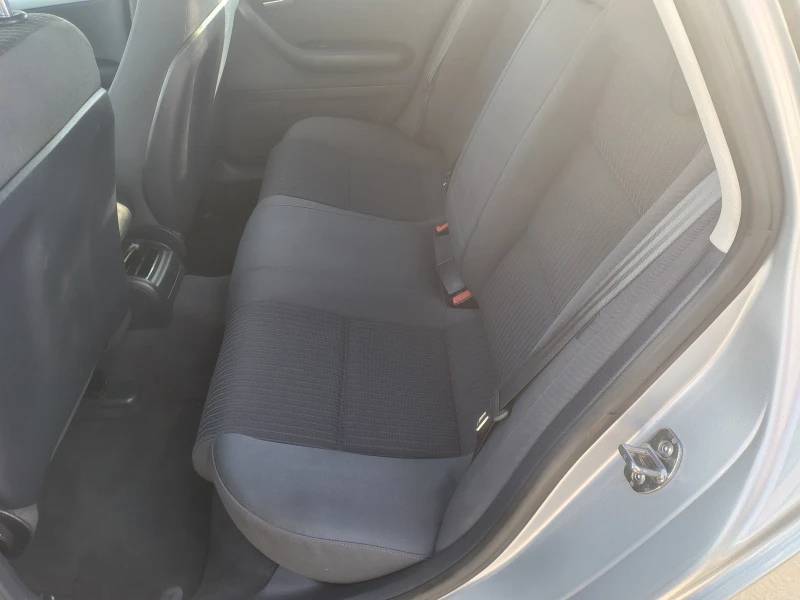 Audi A4 2.0TDI 4X4, снимка 10 - Автомобили и джипове - 52582798