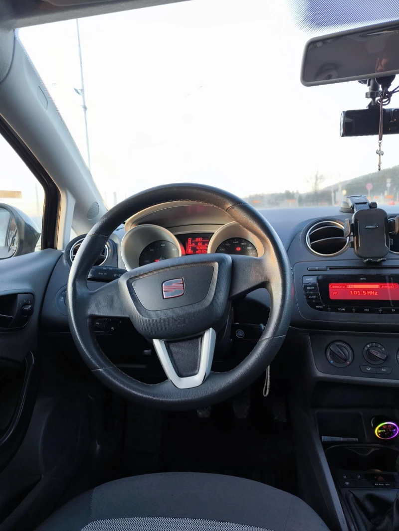 Seat Ibiza 1.9TDI, снимка 5 - Автомобили и джипове - 52908445