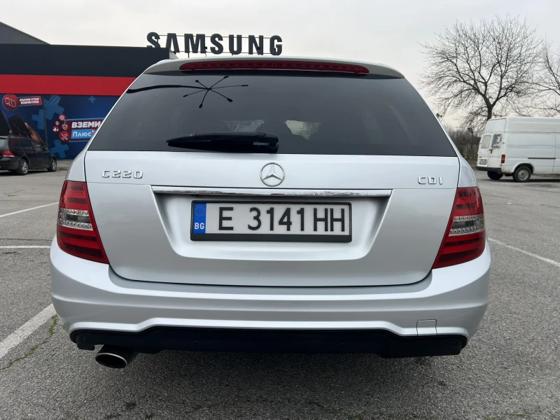 Mercedes-Benz C 220, снимка 6 - Автомобили и джипове - 52909670