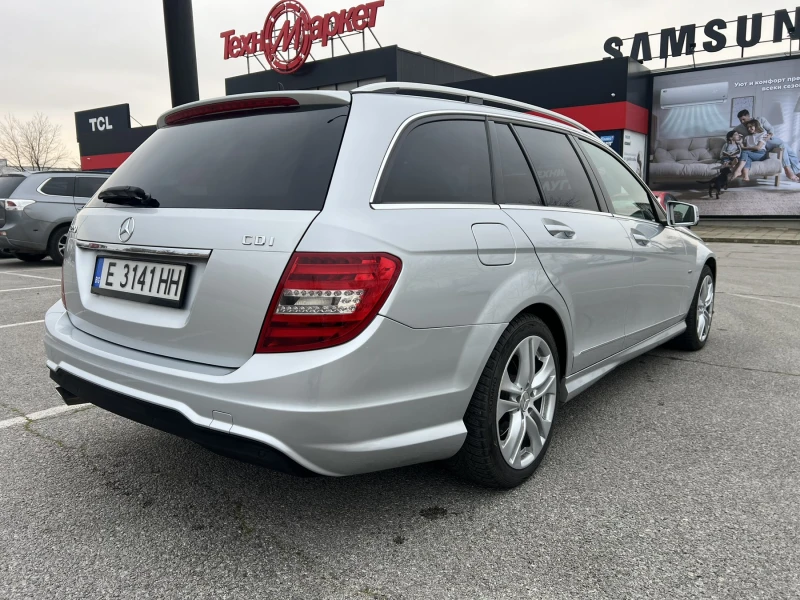 Mercedes-Benz C 220, снимка 4 - Автомобили и джипове - 52909670
