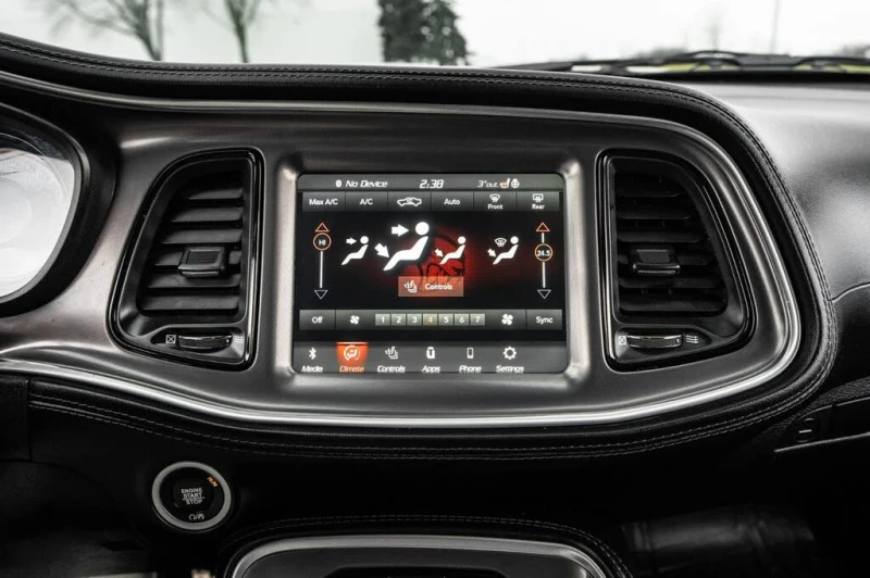 Dodge Challenger R/T * АвтоКредит* (ЦЕНА ДО БГ), снимка 13 - Автомобили и джипове - 53278143