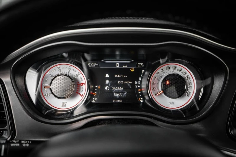 Dodge Challenger R/T * АвтоКредит* (ЦЕНА ДО БГ), снимка 12 - Автомобили и джипове - 53278143