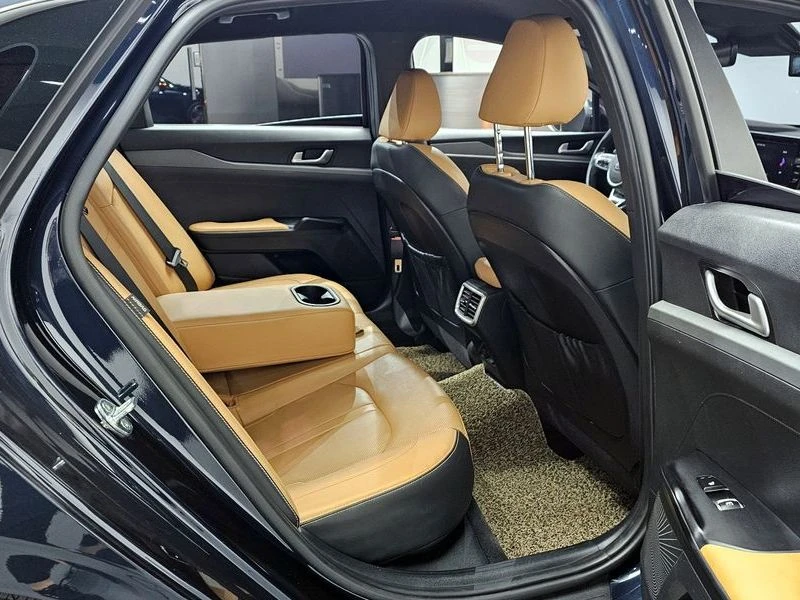 Kia K5 2.0 Automatic, снимка 16 - Автомобили и джипове - 55585882
