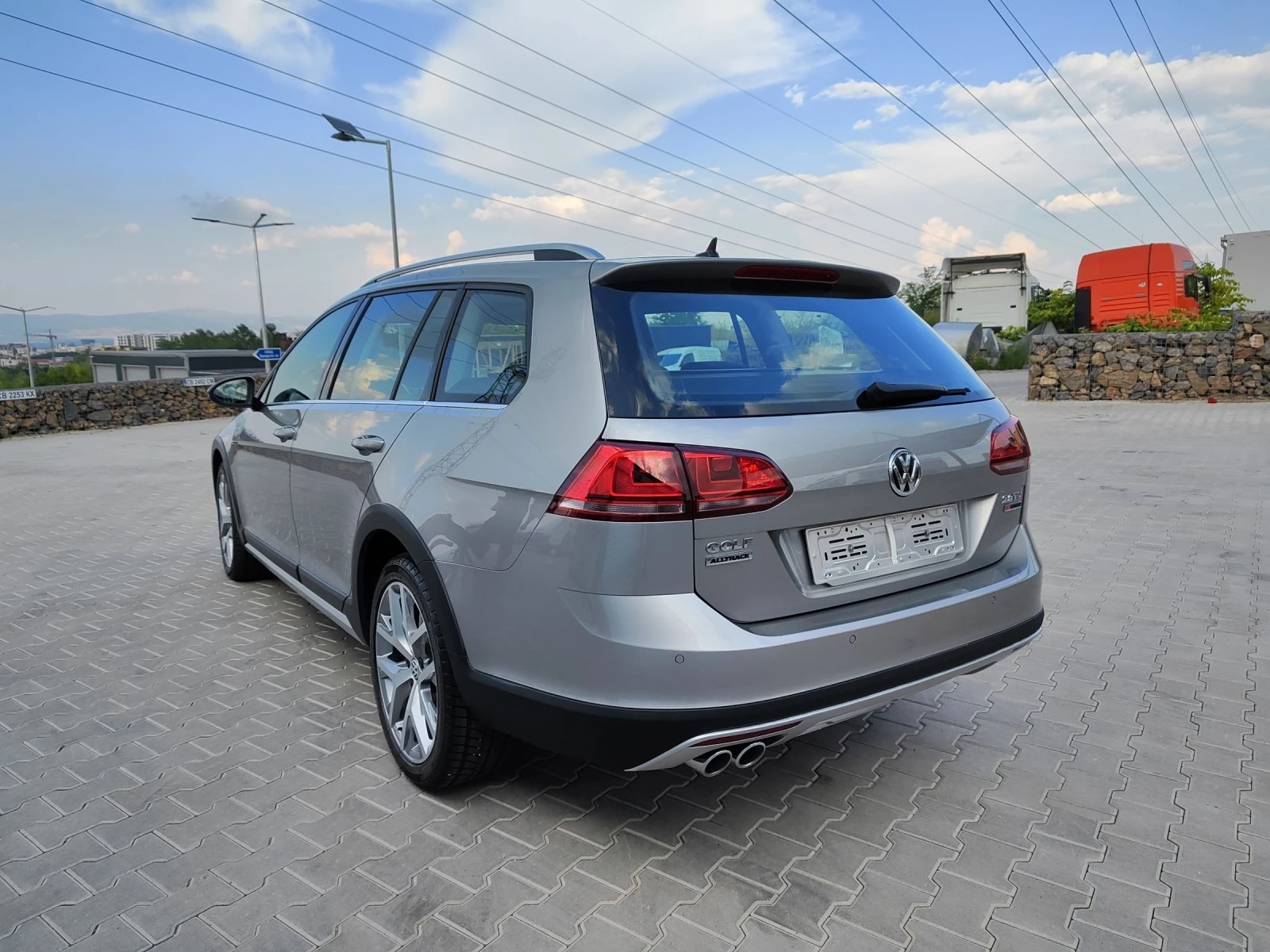 VW Alltrack 2.0TDI Euro 6c 4 motion (4x4)Full Options DSG 6 - изображение 4