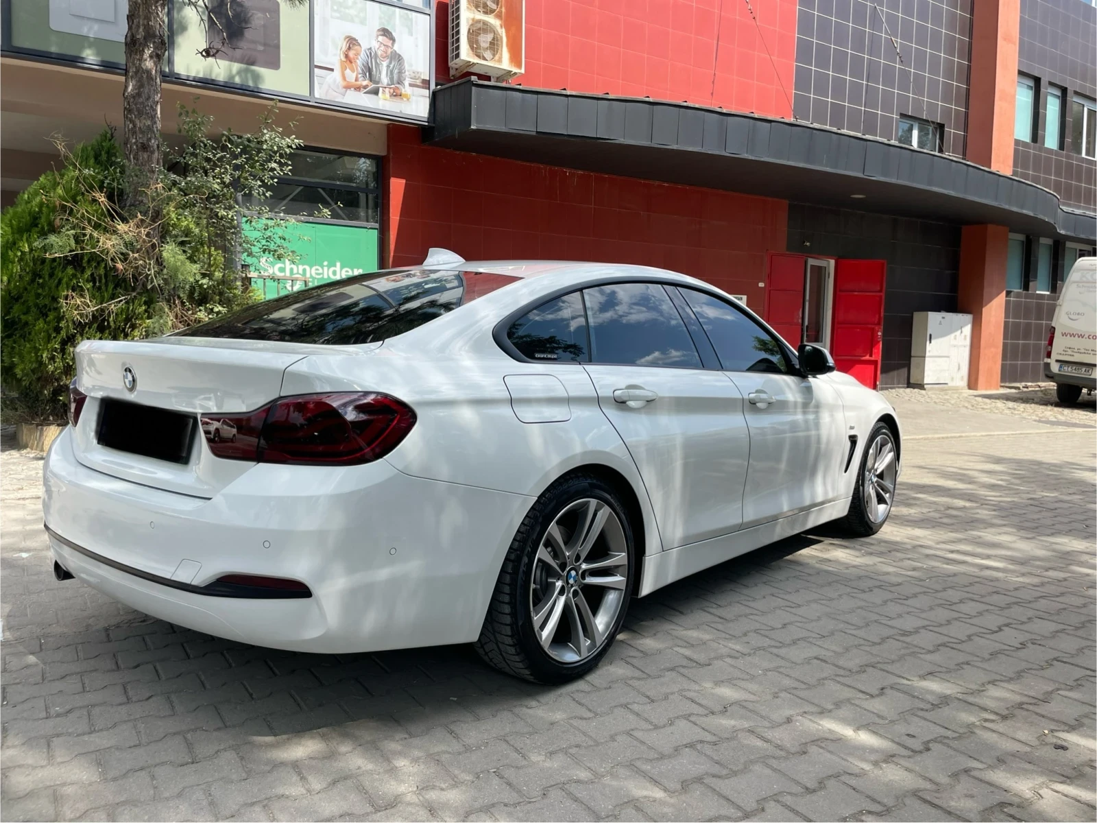 BMW 418  - изображение 6