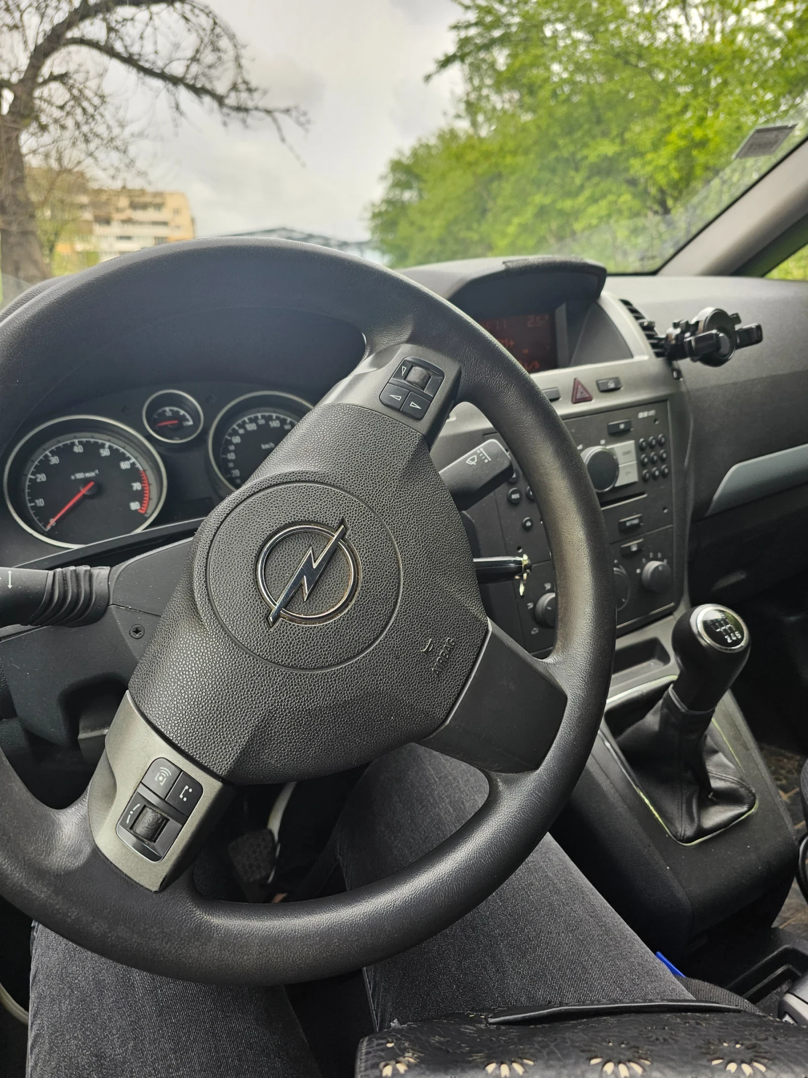 Opel Zafira  - изображение 4