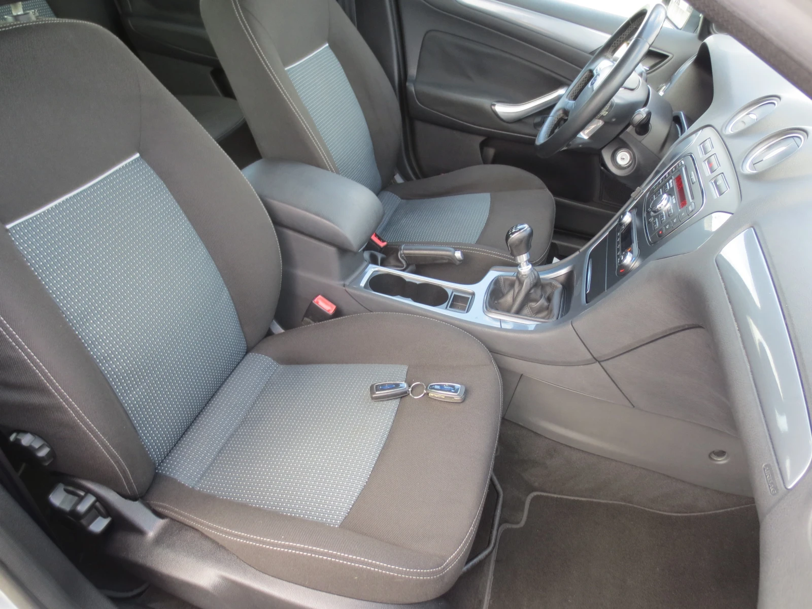 Ford Mondeo 2.0 TDCI | Mobile.bg — изображение 16