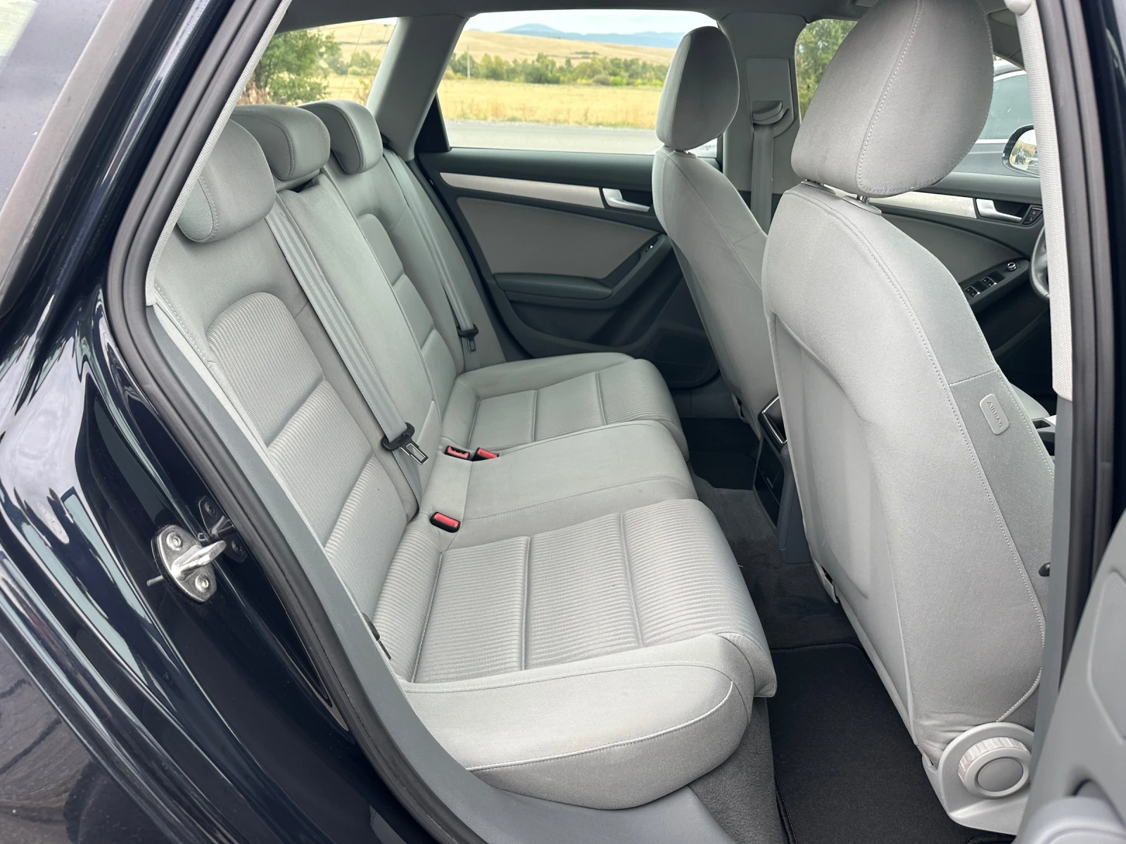 Audi A4 2.0 tdi - изображение 8