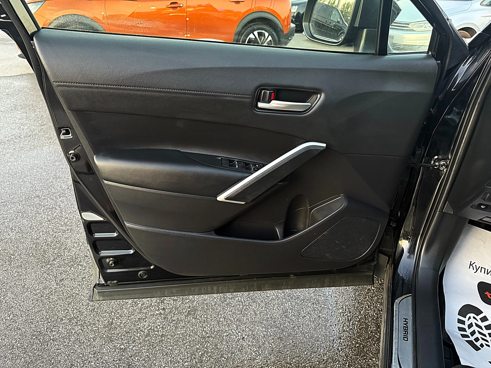Toyota Corolla Cross 2.0Hybrid Active Drive-4х4-Led-Bixenon-Kamera-Full - изображение 8