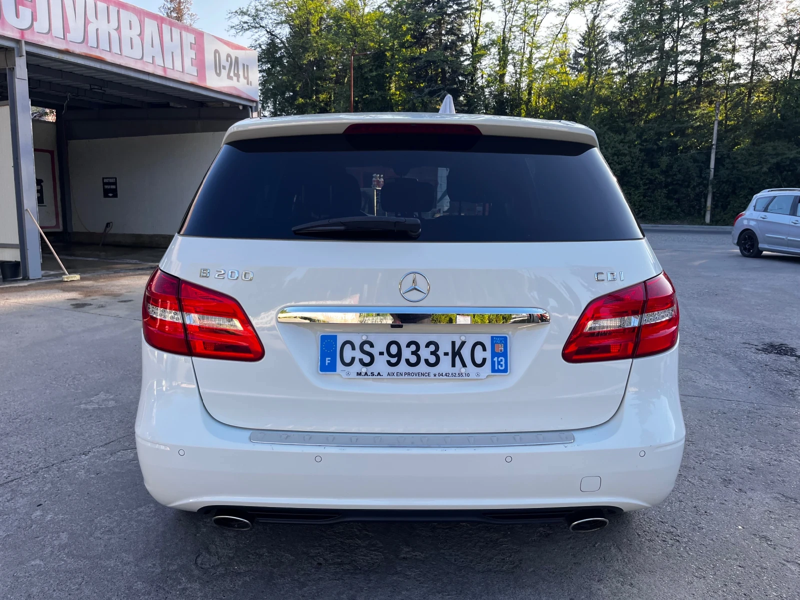 Mercedes-Benz B 200 AMG pack automatic  - изображение 6
