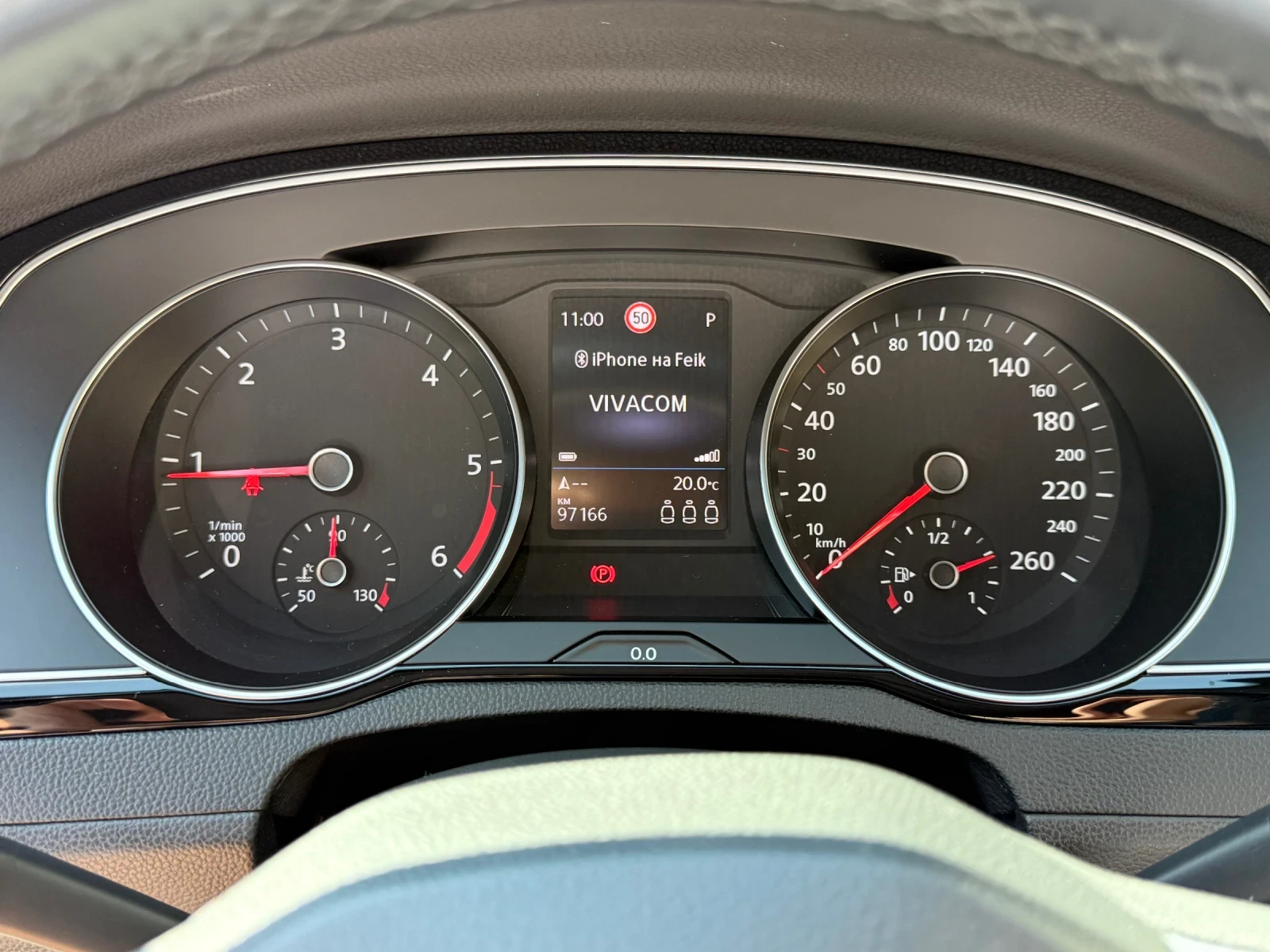 VW Passat 2.00 TDI 4Motion R Line DSG Business - изображение 8
