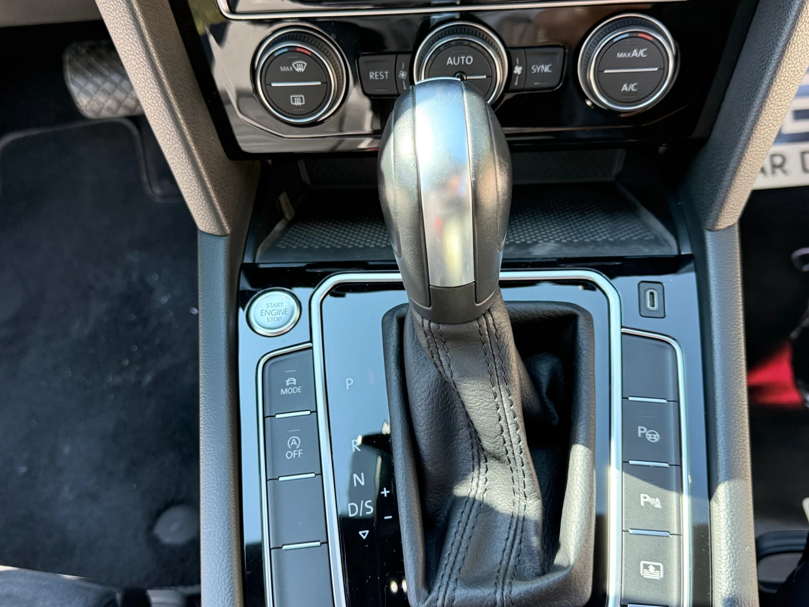 VW Passat 2.00 TDI 4Motion R Line DSG Business - изображение 7