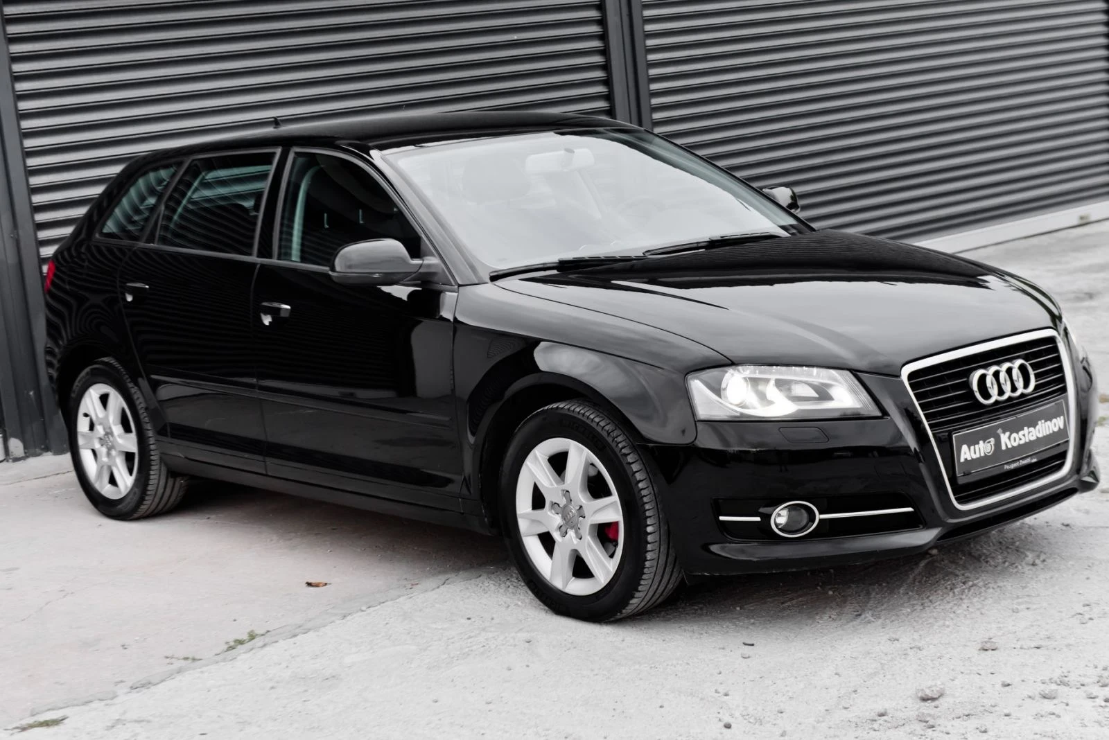 Audi A3 1.6 TDI Sportback LED - изображение 3