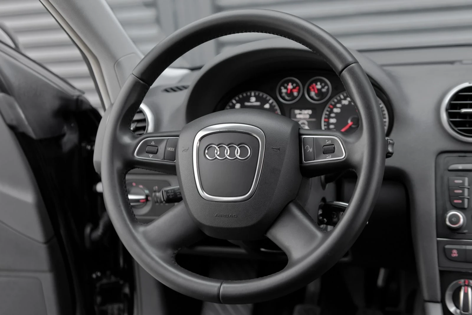 Audi A3 1.6 TDI Sportback LED | Mobile.bg   13