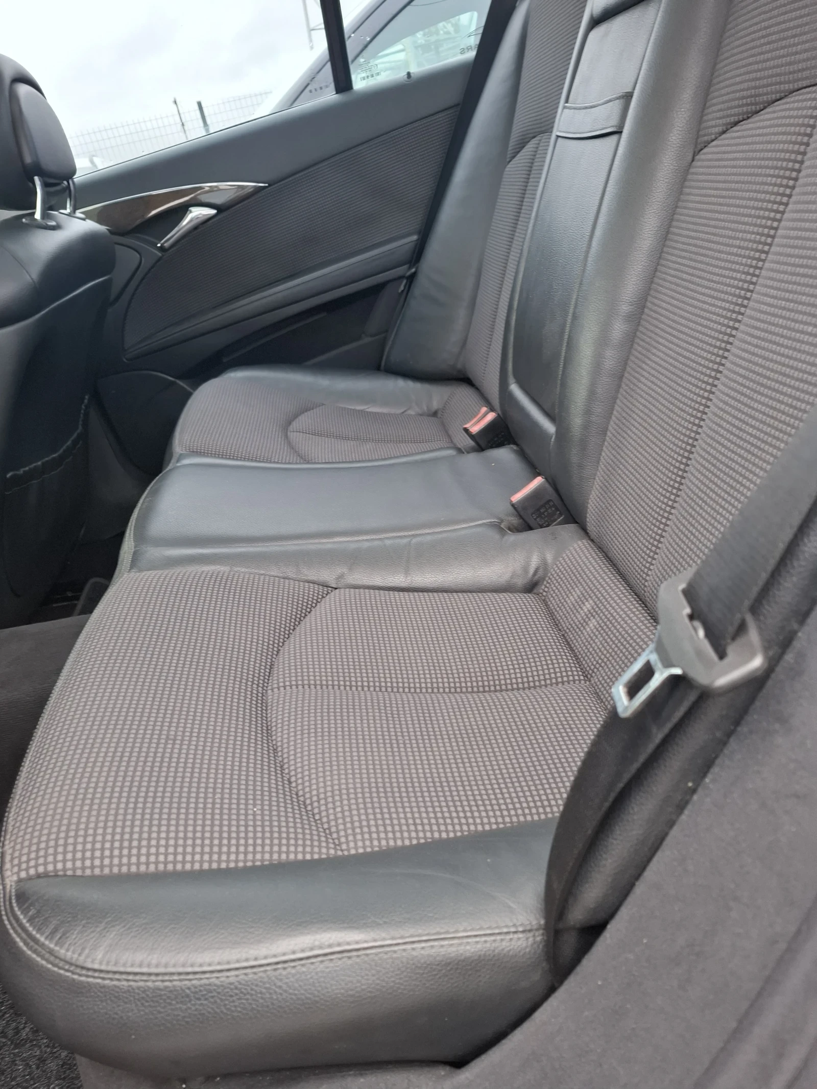 Mercedes-Benz E 220 2.2CDI* (150)* * AVANTGARDE*  * *  | Mobile.bg   17