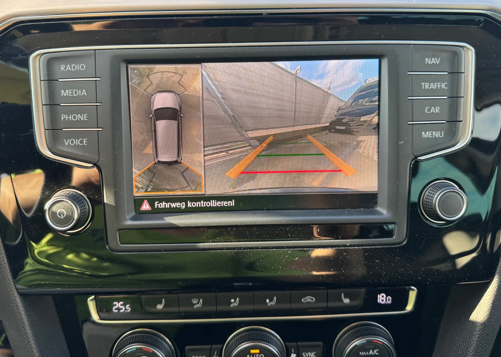 VW Passat 2.0 TDI Highline 360 Camera | Mobile.bg � ����������� 9