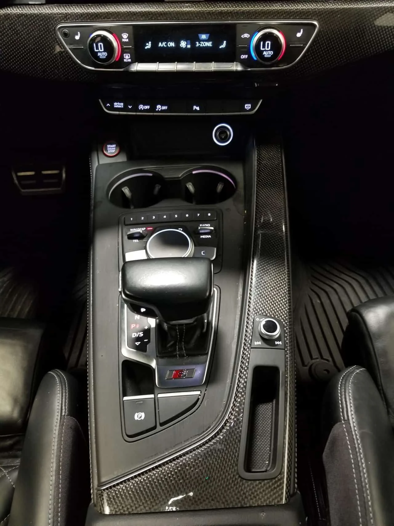 Audi S4 * Technik * CARFAX * ПАНОРАМА * KEYLESS * ПОДГРЕВИ - изображение 8