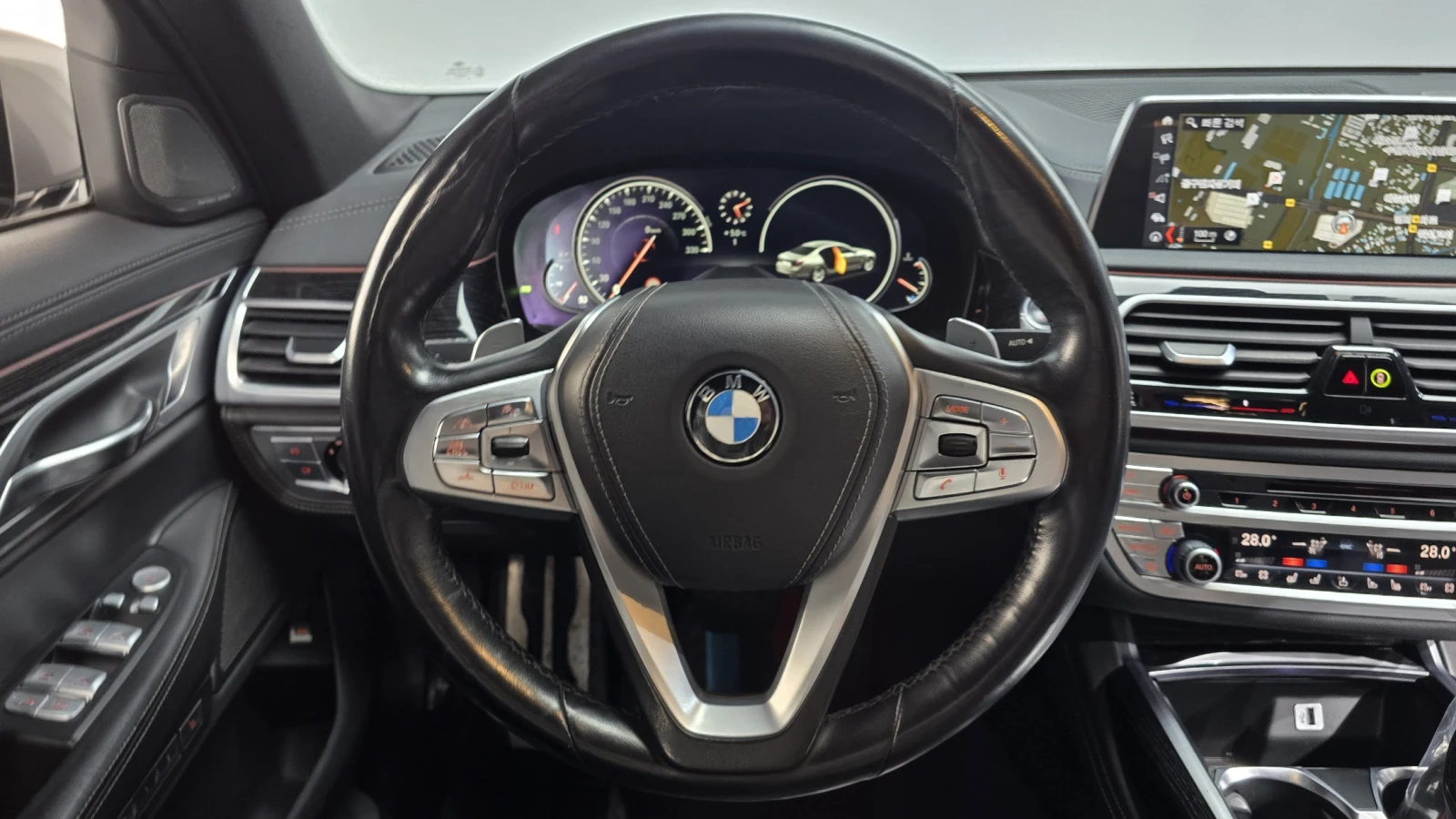 BMW 740 D / XDRIVE / M-PACK / LASER / ФУЛЛ, снимка 8 - Автомобили и джипове - 53915034