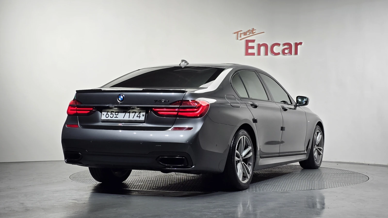 BMW 740 D / XDRIVE / M-PACK / LASER / ФУЛЛ, снимка 2 - Автомобили и джипове - 53915034