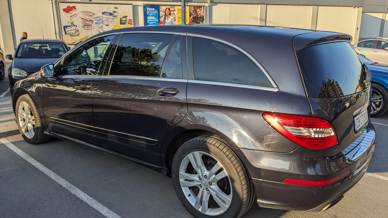 Mercedes-Benz R 350, снимка 2 - Автомобили и джипове - 53935918