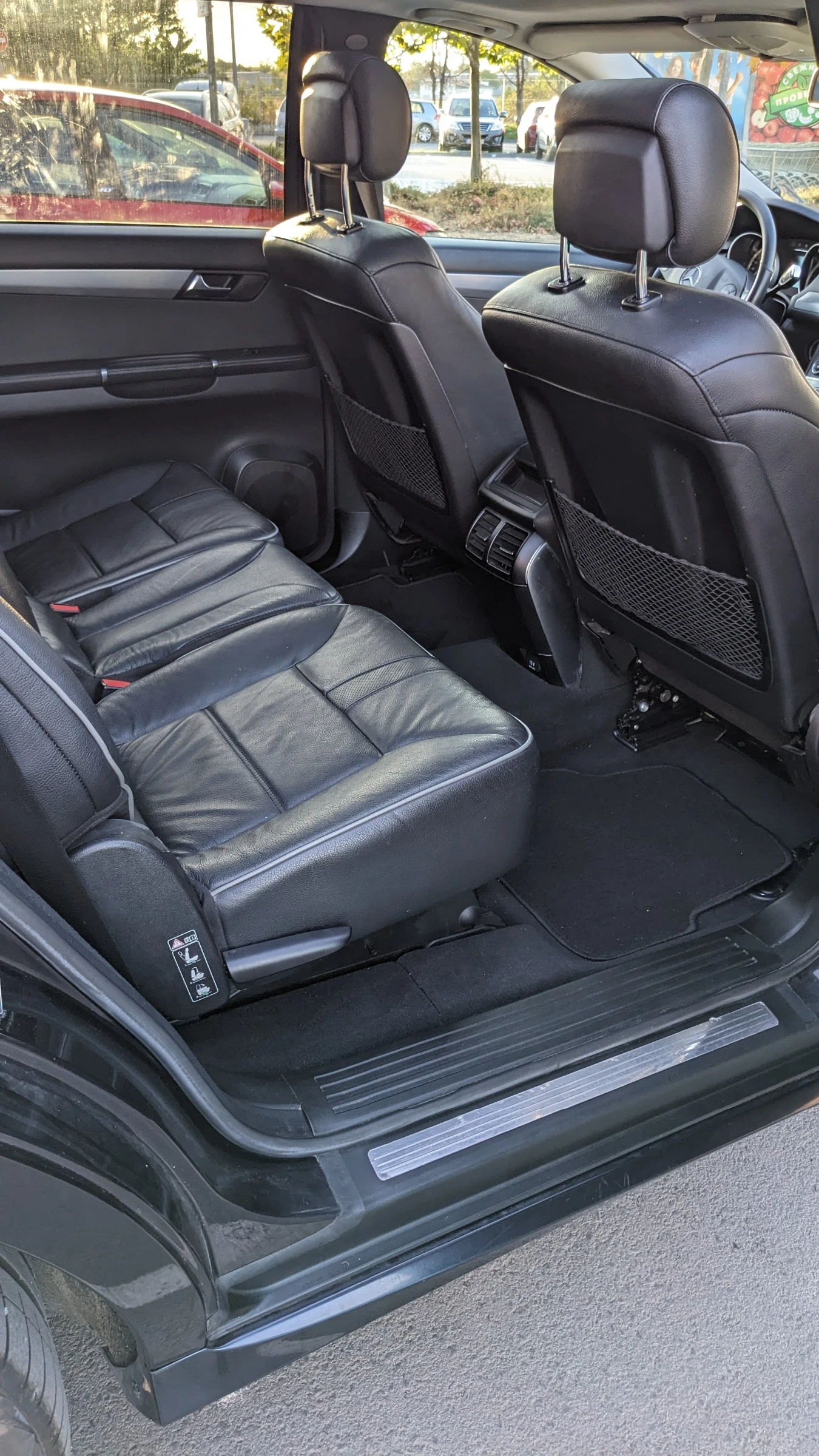 Mercedes-Benz R 350, снимка 13 - Автомобили и джипове - 53935918