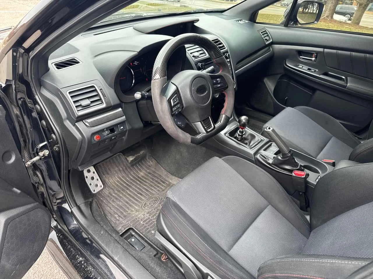 Subaru WRX * Manual * ПОДГРЕВ* KEYLESS* , снимка 5 - Автомобили и джипове - 54123317