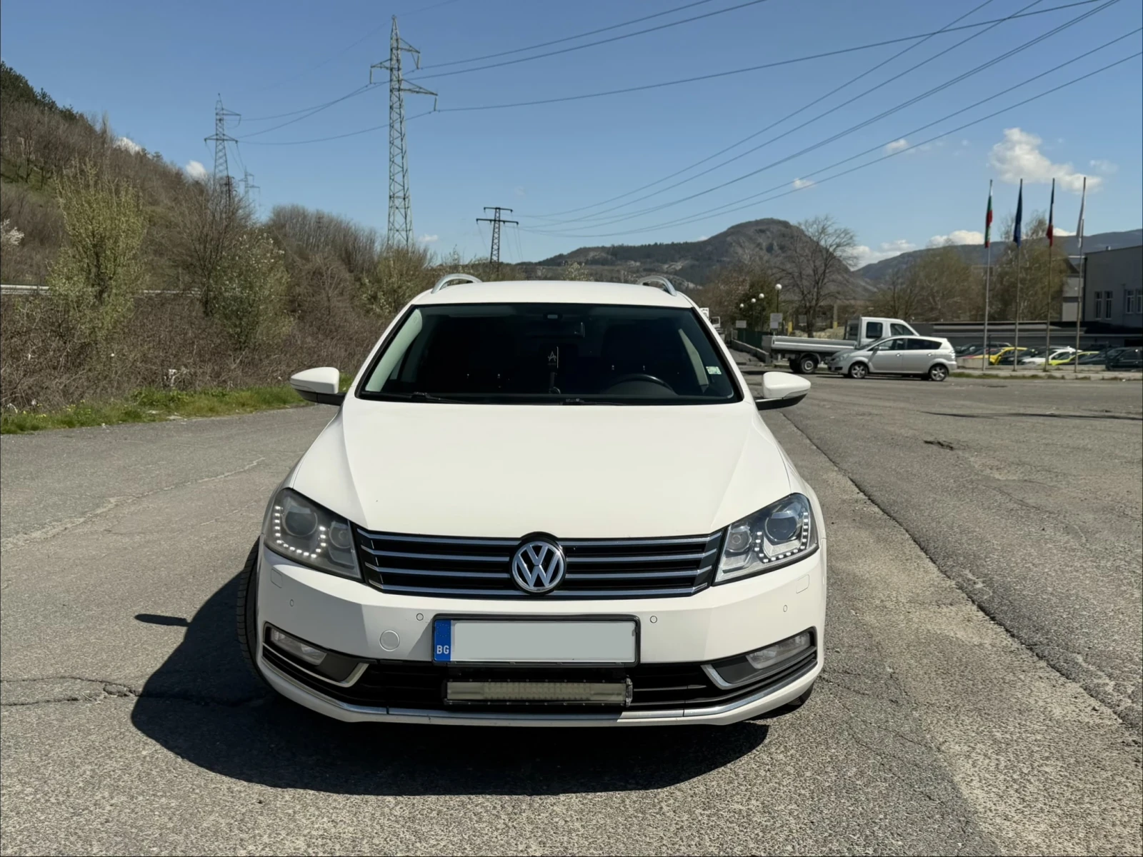 VW Passat 2.0 TDI 4Motion Автоматик Печка Кожен С.Парк-Асист, снимка 2 - Автомобили и джипове - 54207901