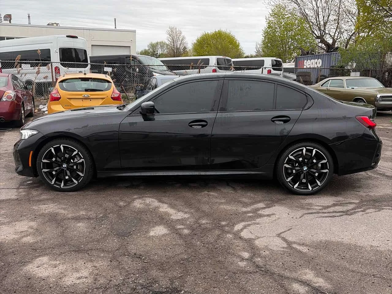 BMW 330 * xDrive * 360 * ПОДГРЕВ * ПАМЕТ * CARPLAY, снимка 2 - Автомобили и джипове - 54460363