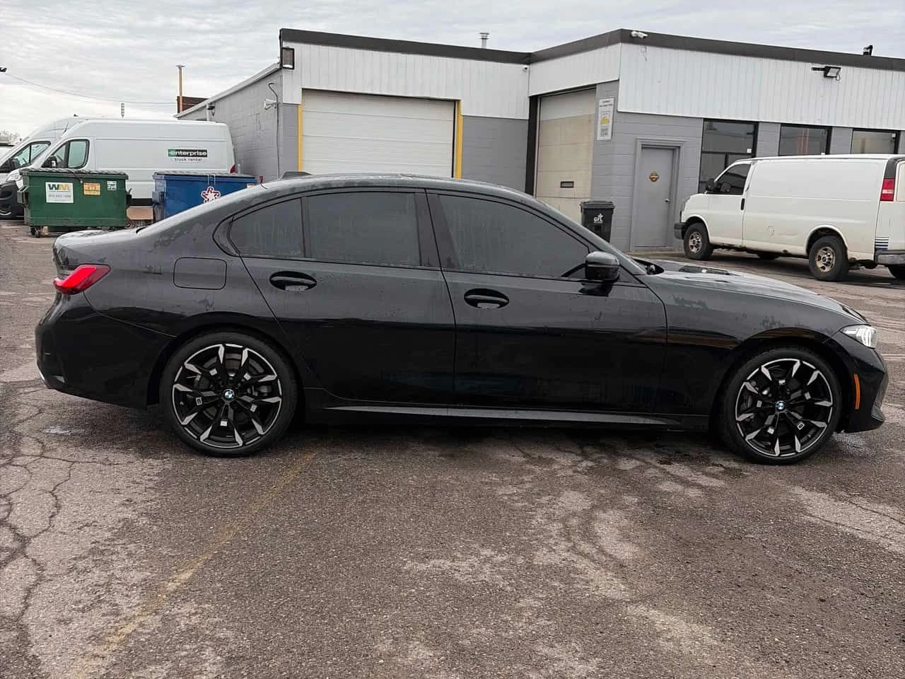 BMW 330 * xDrive * 360 * ПОДГРЕВ * ПАМЕТ * CARPLAY, снимка 3 - Автомобили и джипове - 54460363
