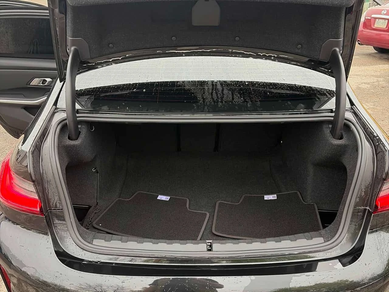 BMW 330 * xDrive * 360 * ПОДГРЕВ * ПАМЕТ * CARPLAY, снимка 15 - Автомобили и джипове - 54460363