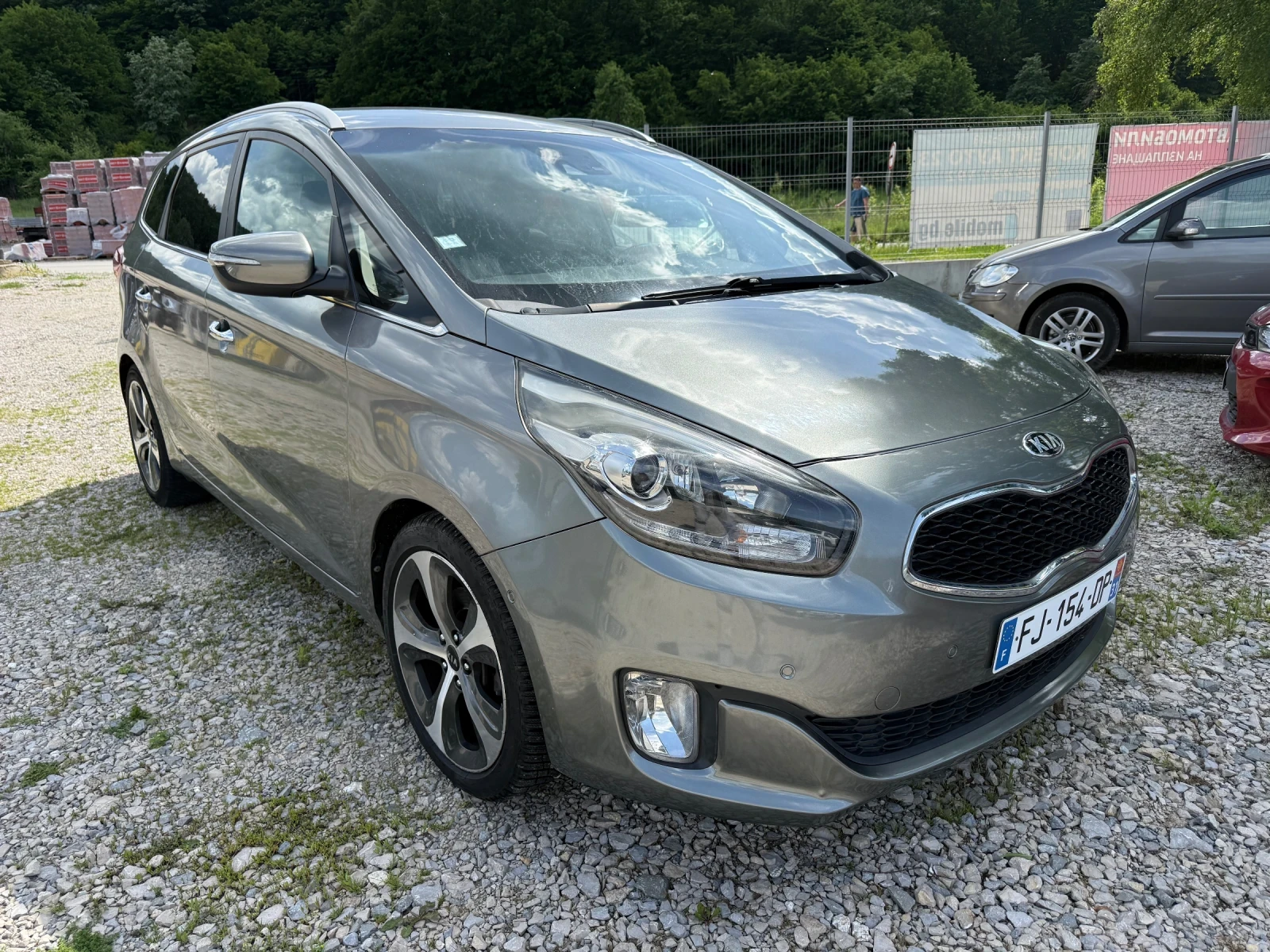 Kia Carens 1.7CRDI AUTOMAT, снимка 3 - Автомобили и джипове - 54672606