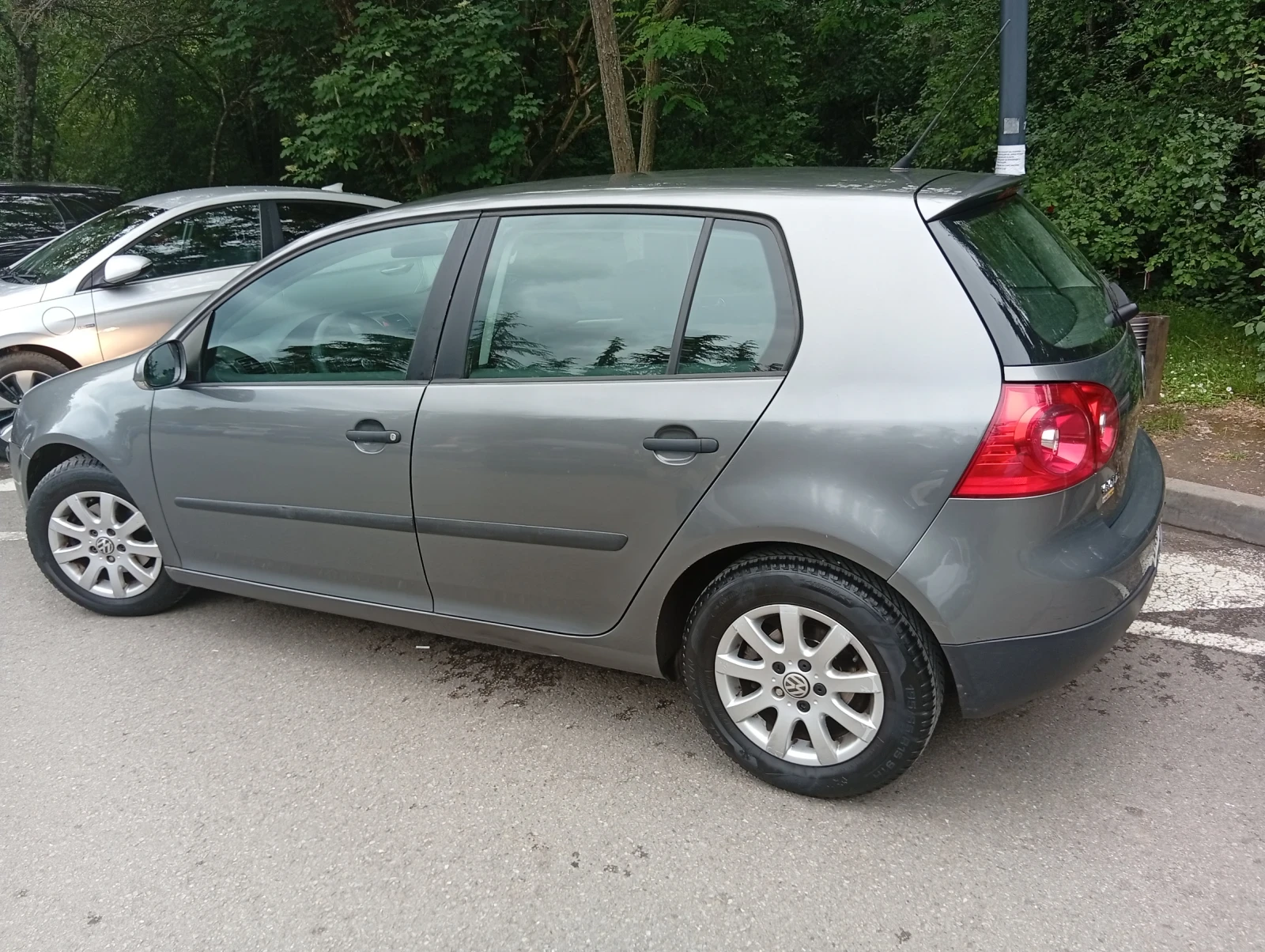 VW Golf Голф5, снимка 10 - Автомобили и джипове - 54777472
