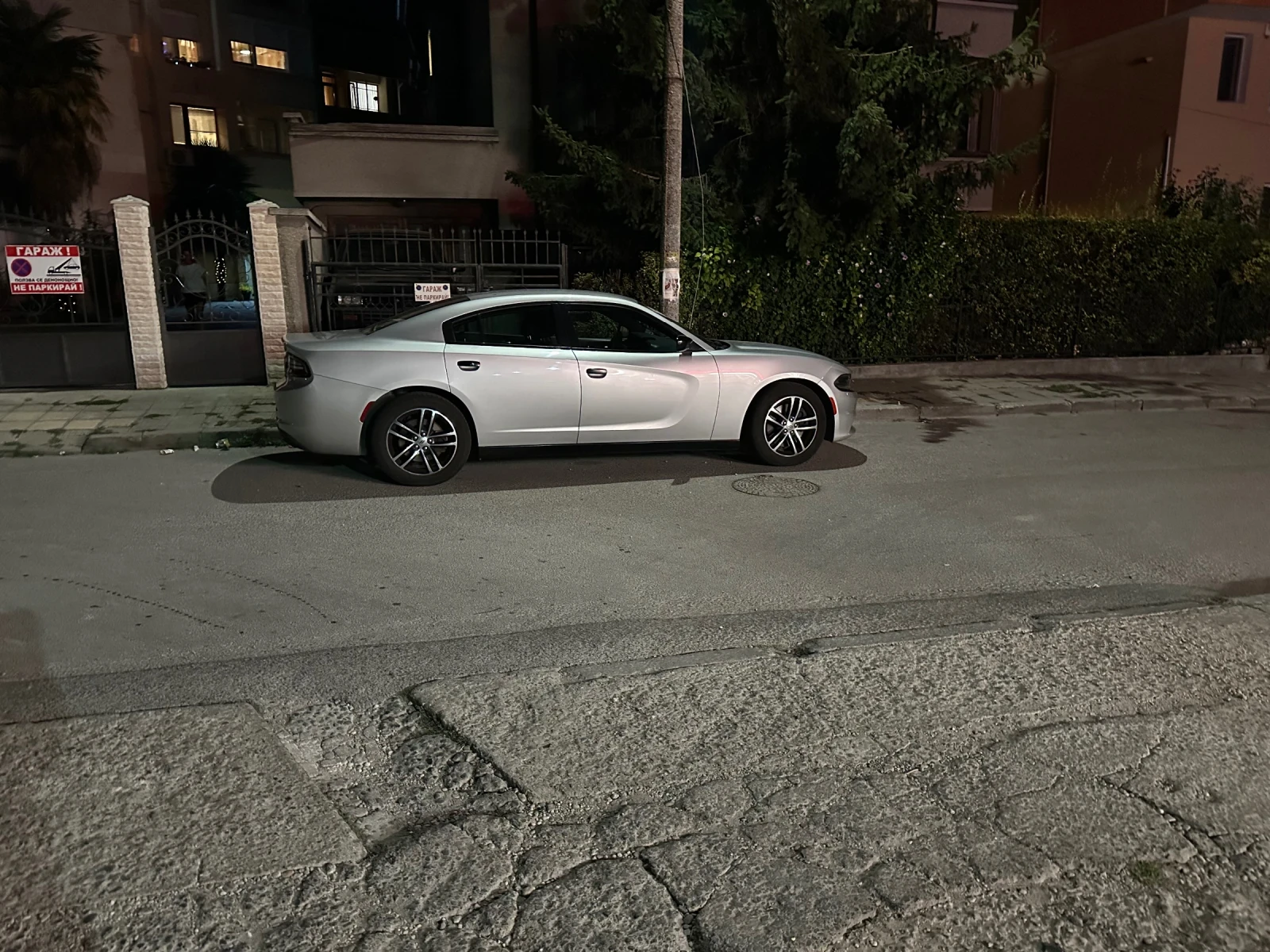 Dodge Charger 5.7 AWD, снимка 12 - Автомобили и джипове - 54803879