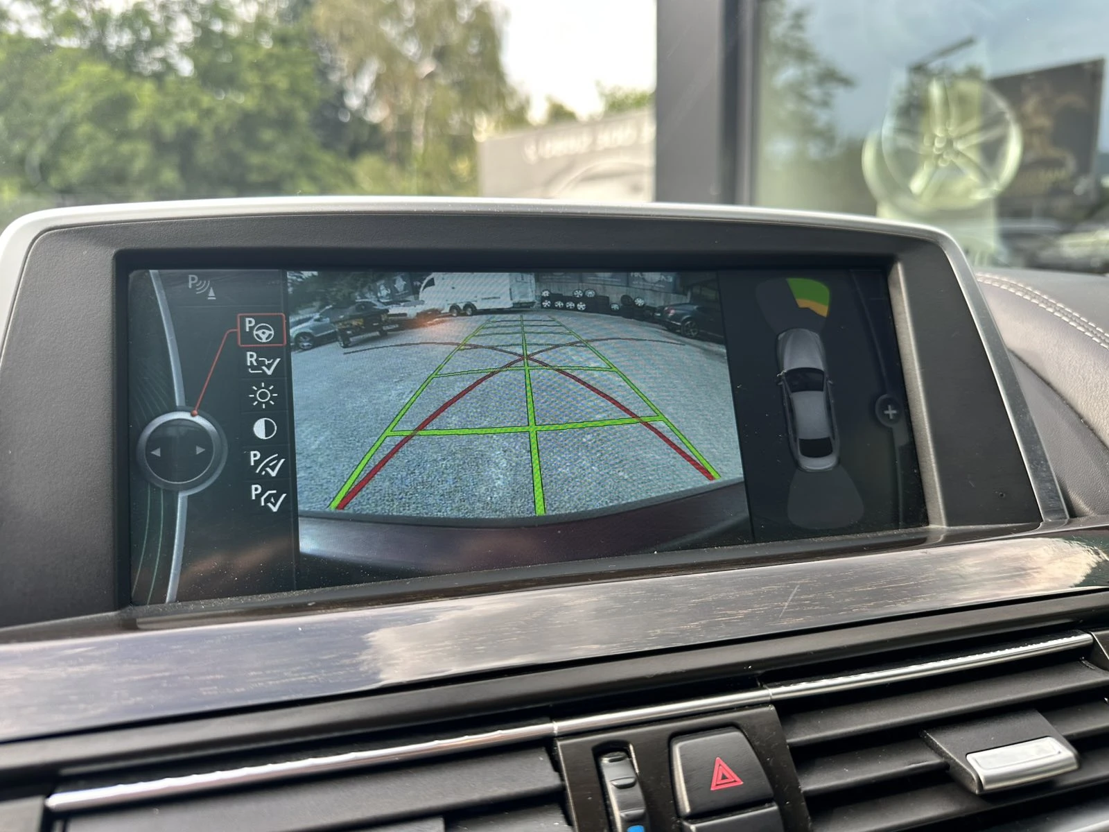 BMW 650 I GRAN COUPE CAMERA/HUD/PANO, снимка 8 - Автомобили и джипове - 54855353
