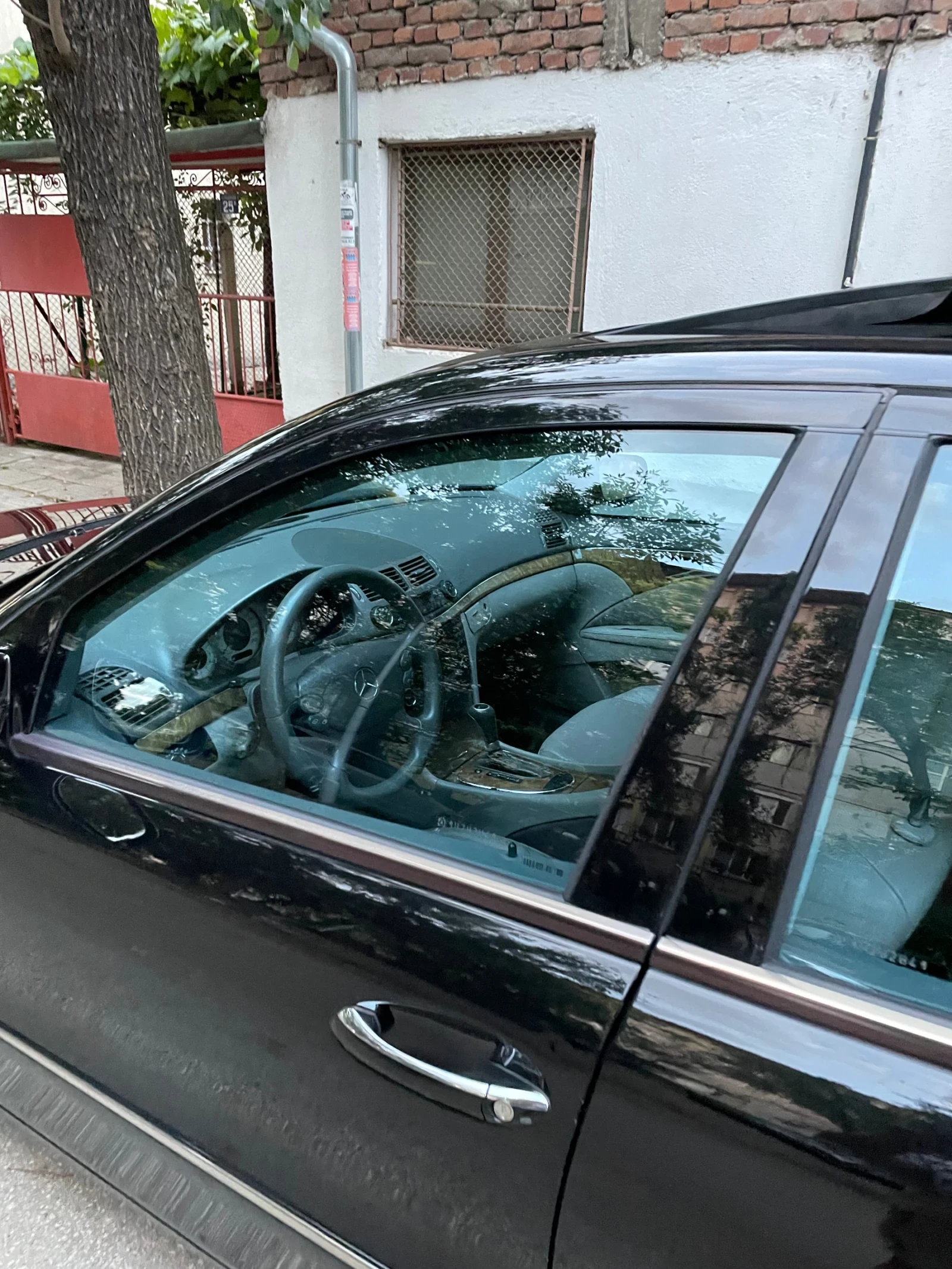 Mercedes-Benz E 320, снимка 13 - Автомобили и джипове - 55199121