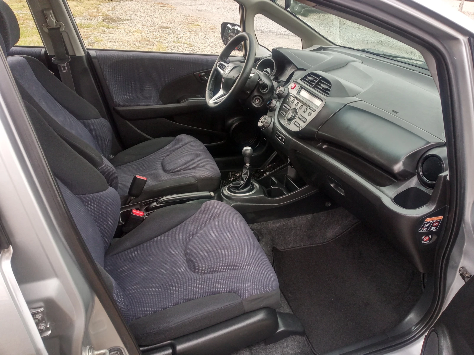 Honda Jazz 1.2 i-VTEC, снимка 12 - Автомобили и джипове - 55050711